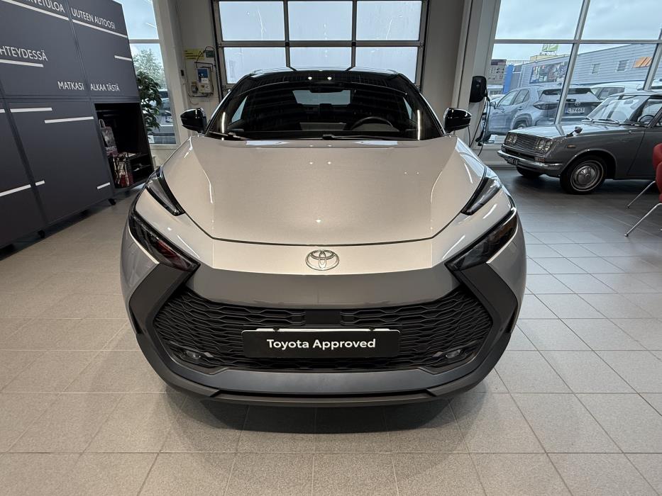 TOYOTA C-HR 2023
