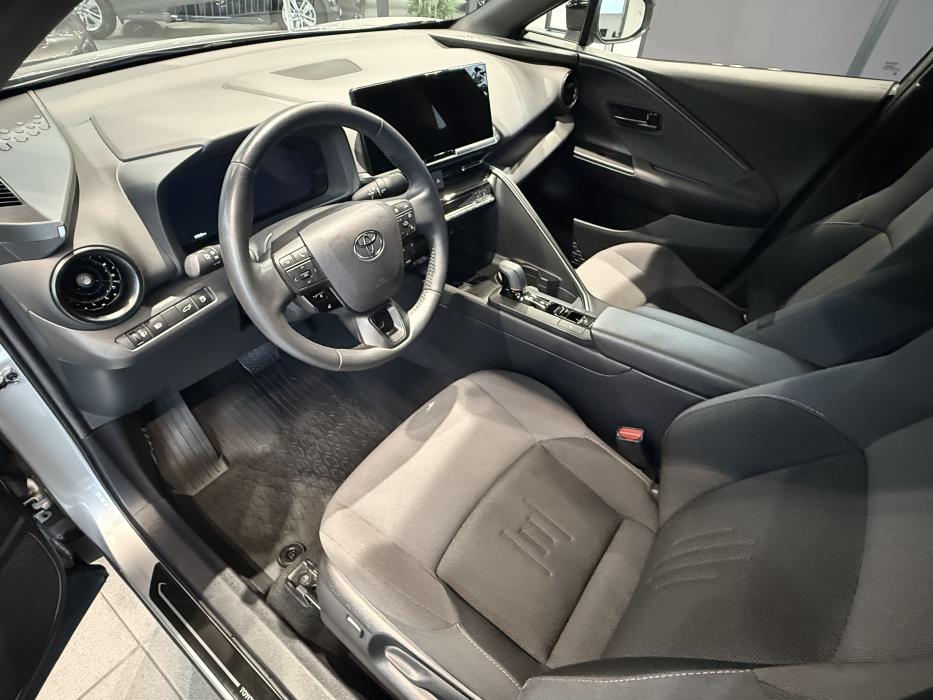 TOYOTA C-HR 2023