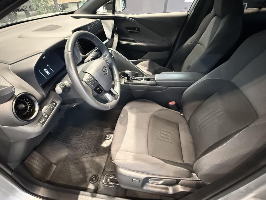 TOYOTA C-HR 2023