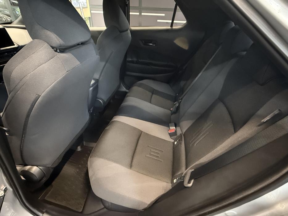 TOYOTA C-HR 2023