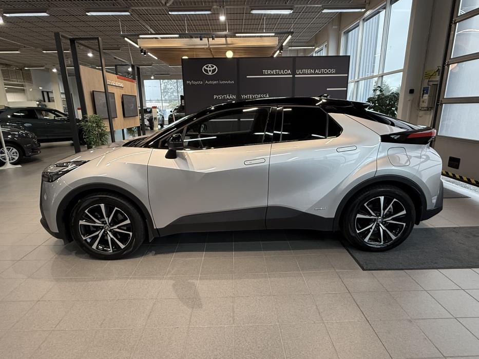 TOYOTA C-HR 2023