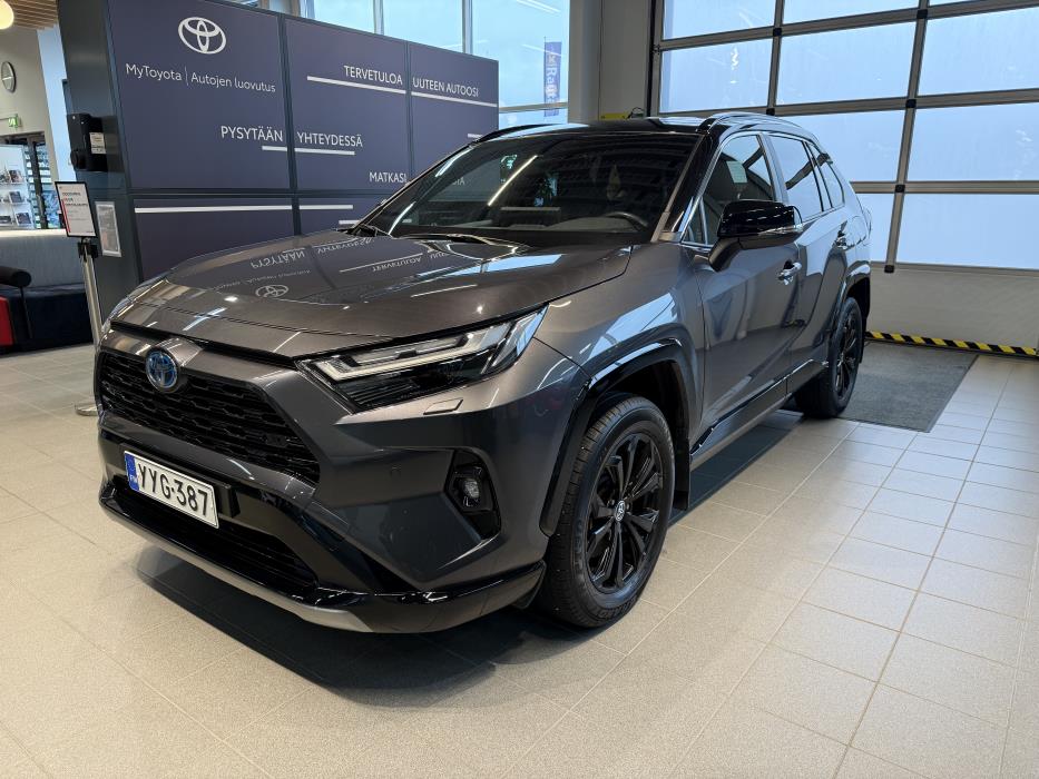 TOYOTA RAV4 2025