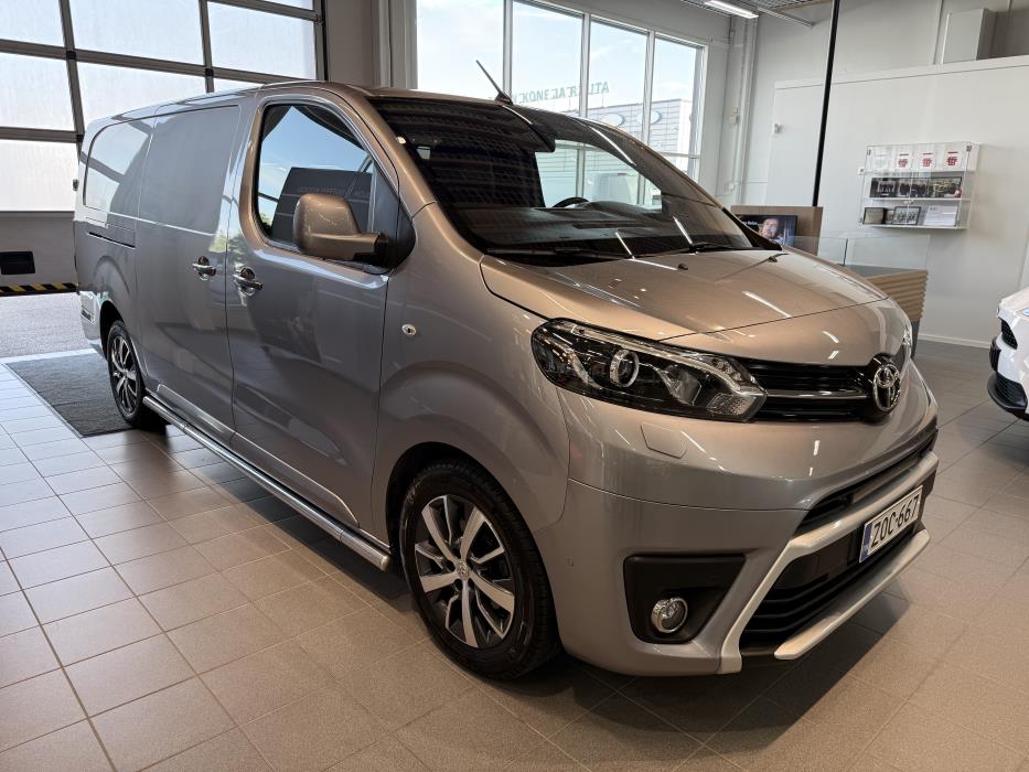 TOYOTA PROACE 2022