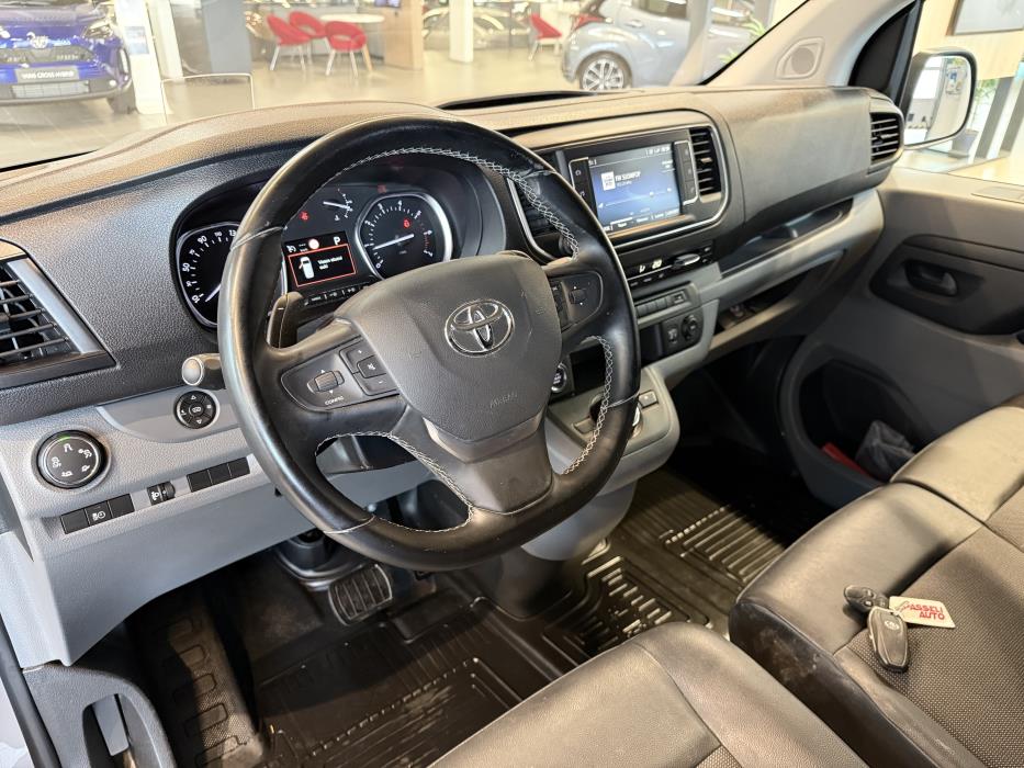 TOYOTA PROACE 2022