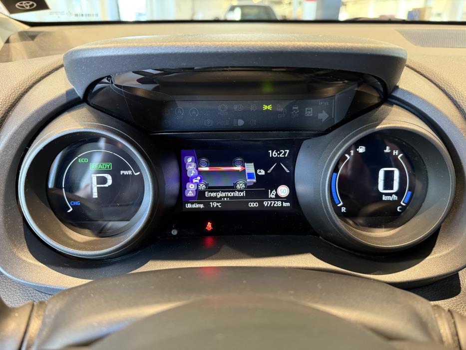 TOYOTA YARIS 2022