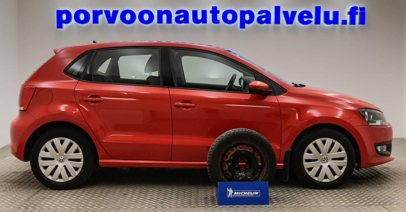 VOLKSWAGEN Polo 2010