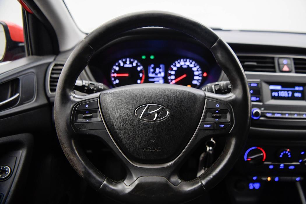 HYUNDAI i20 2018