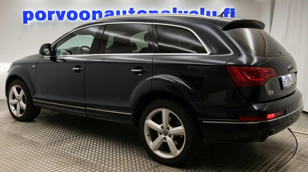 AUDI Q7 2011