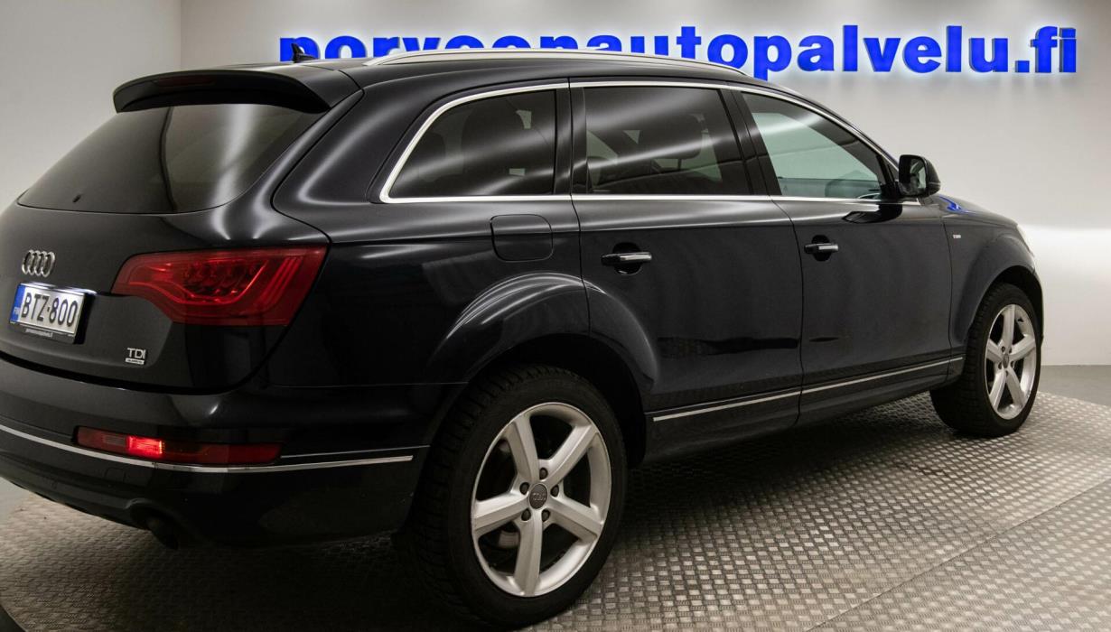 AUDI Q7 2011