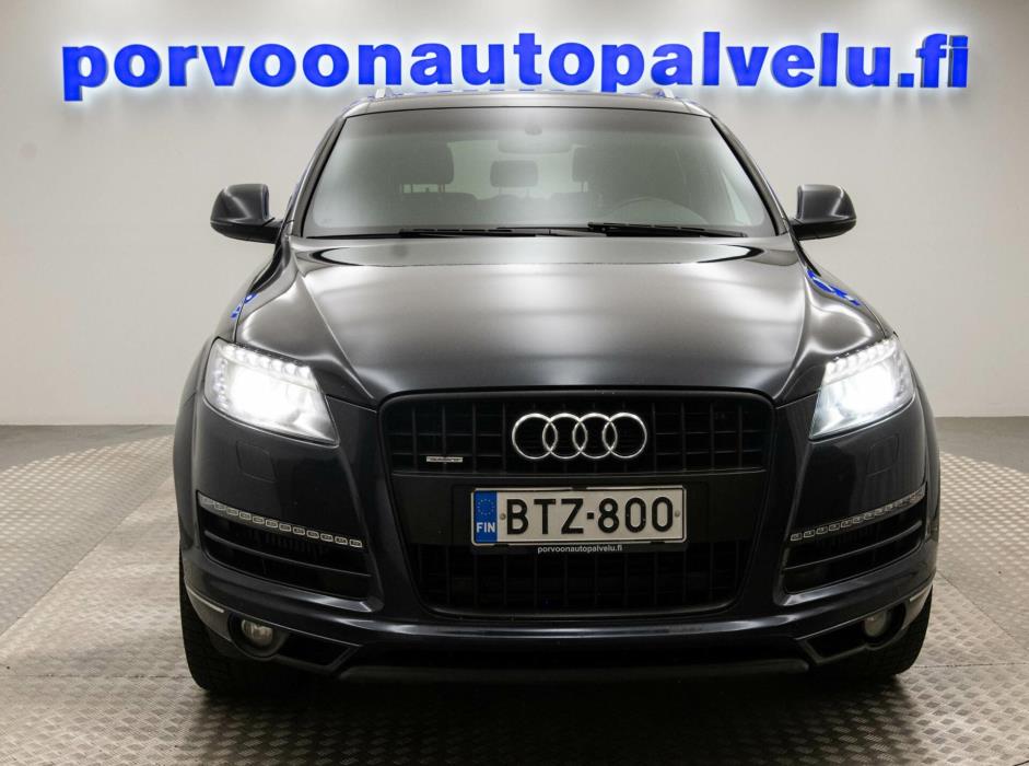 AUDI Q7 2011