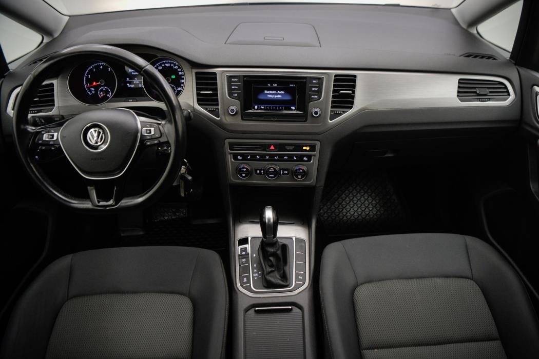 VOLKSWAGEN Golf Sportsvan 2016