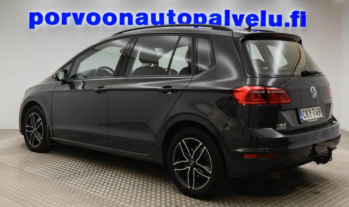 VOLKSWAGEN Golf Sportsvan 2016