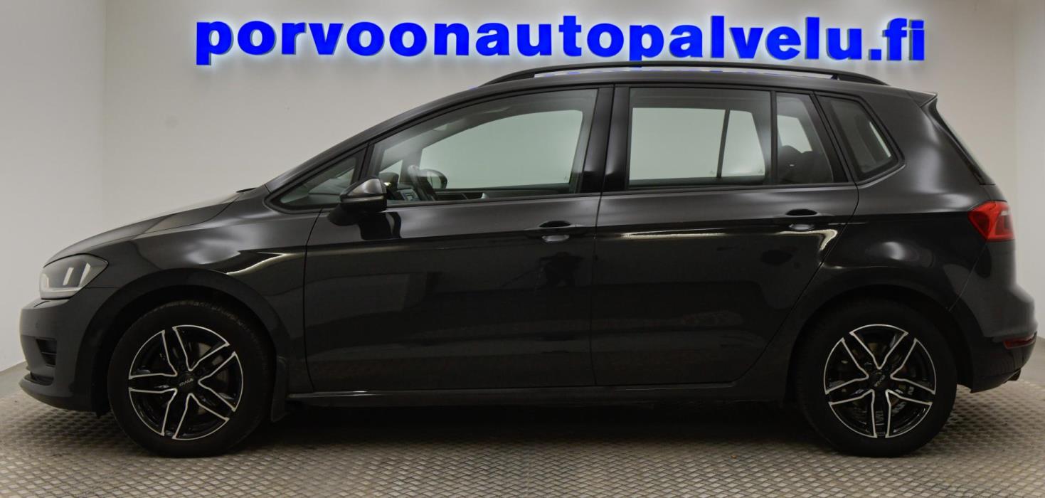 VOLKSWAGEN Golf Sportsvan 2016