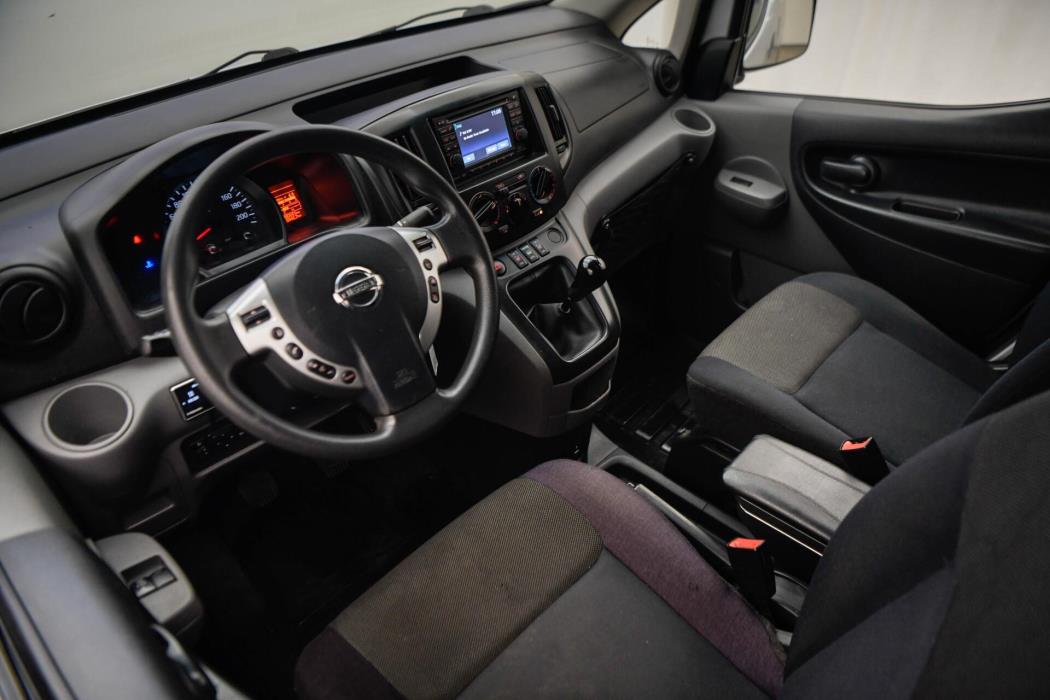 NISSAN NV200 2017