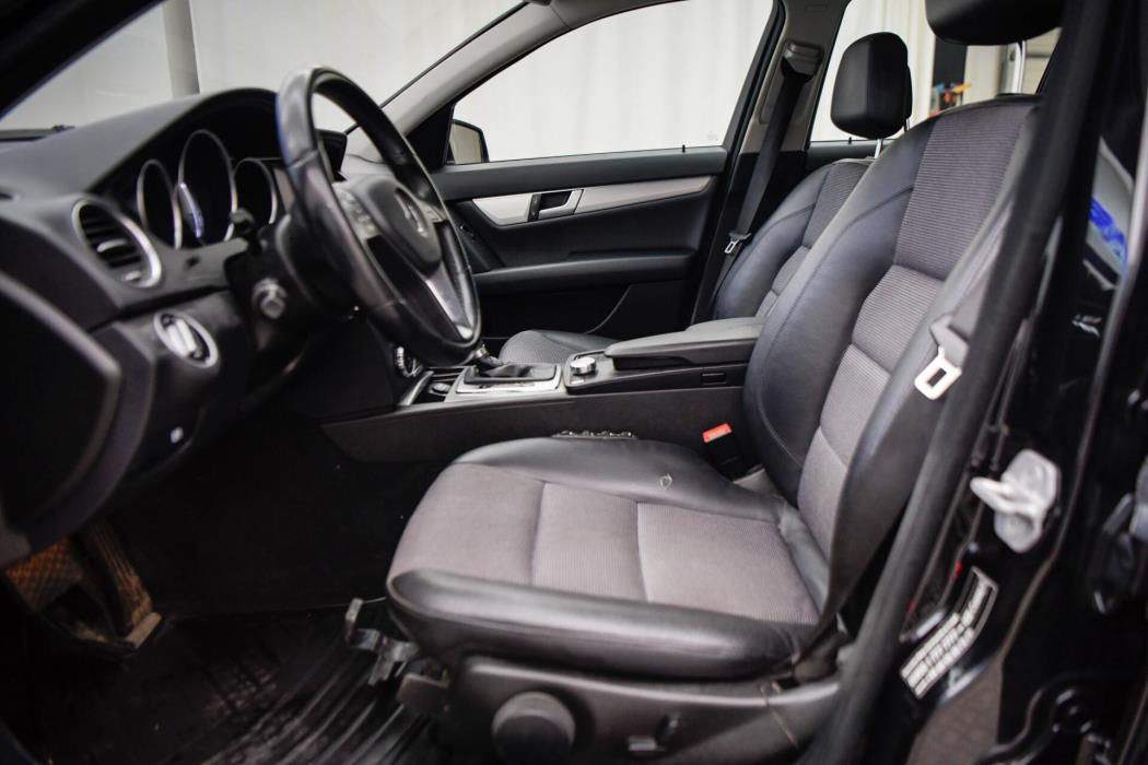 MERCEDES-BENZ C 2012