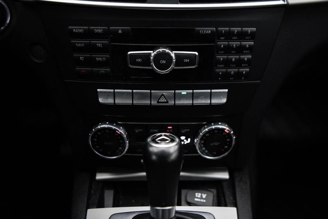 MERCEDES-BENZ C 2012