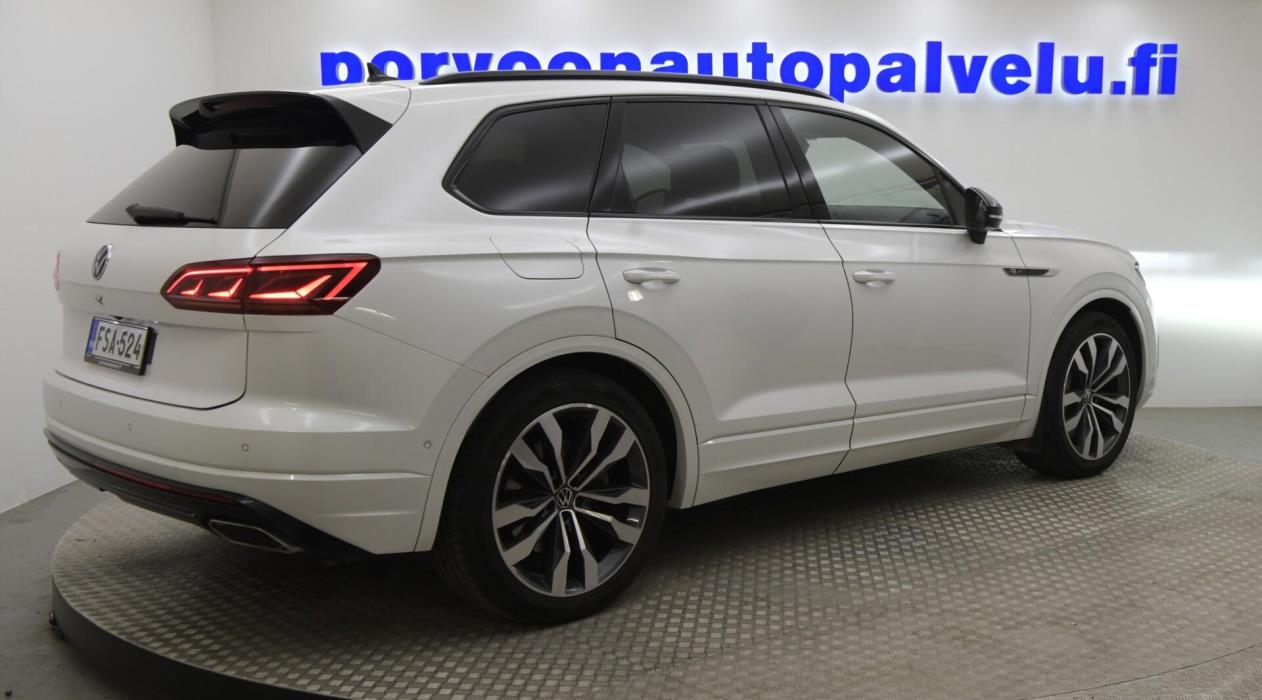 VOLKSWAGEN Touareg 2021