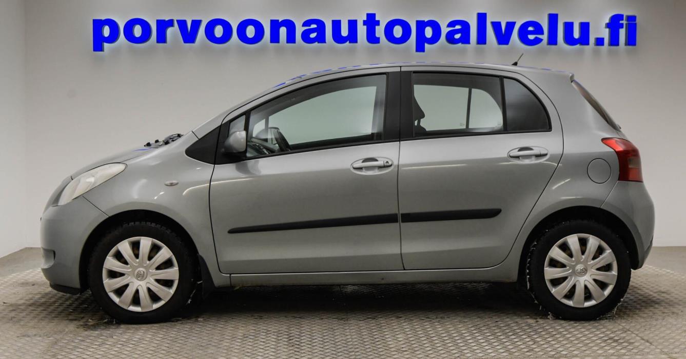TOYOTA Yaris 2008
