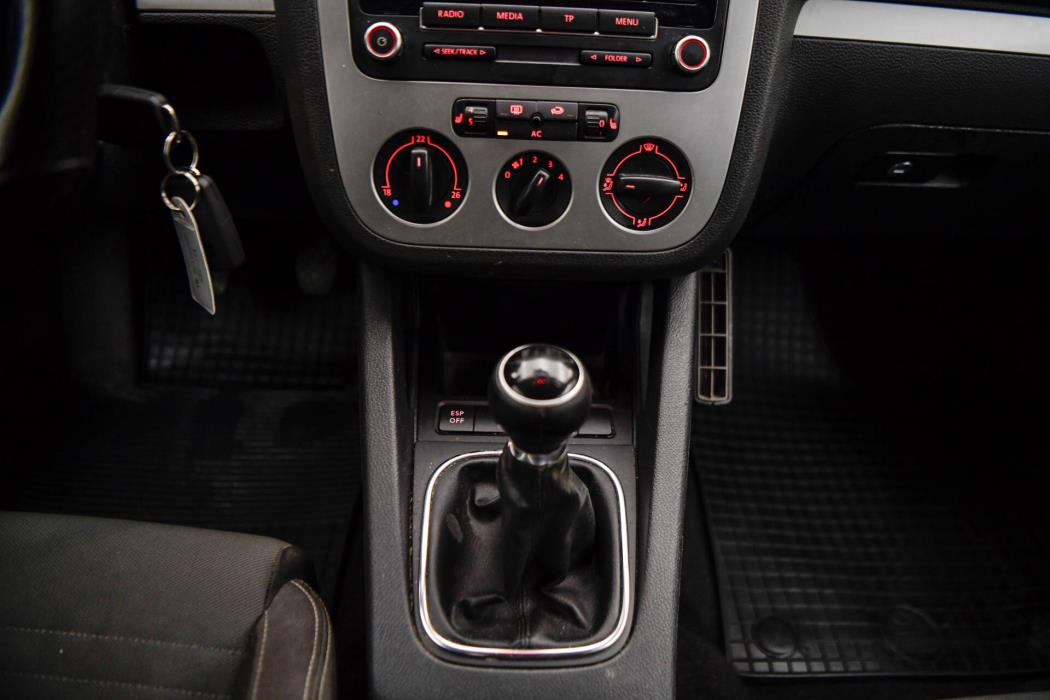 VOLKSWAGEN Scirocco 2008