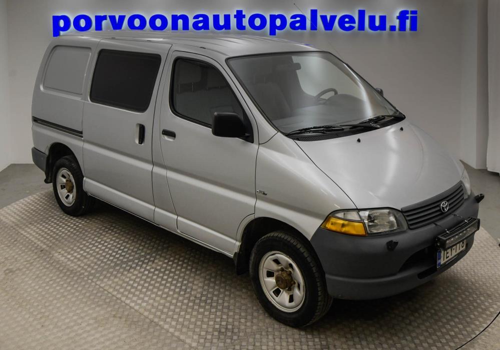 TOYOTA Hiace 2006