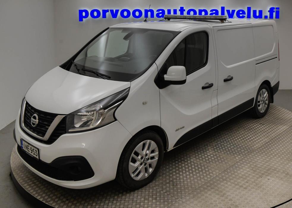 NISSAN NV300 2017