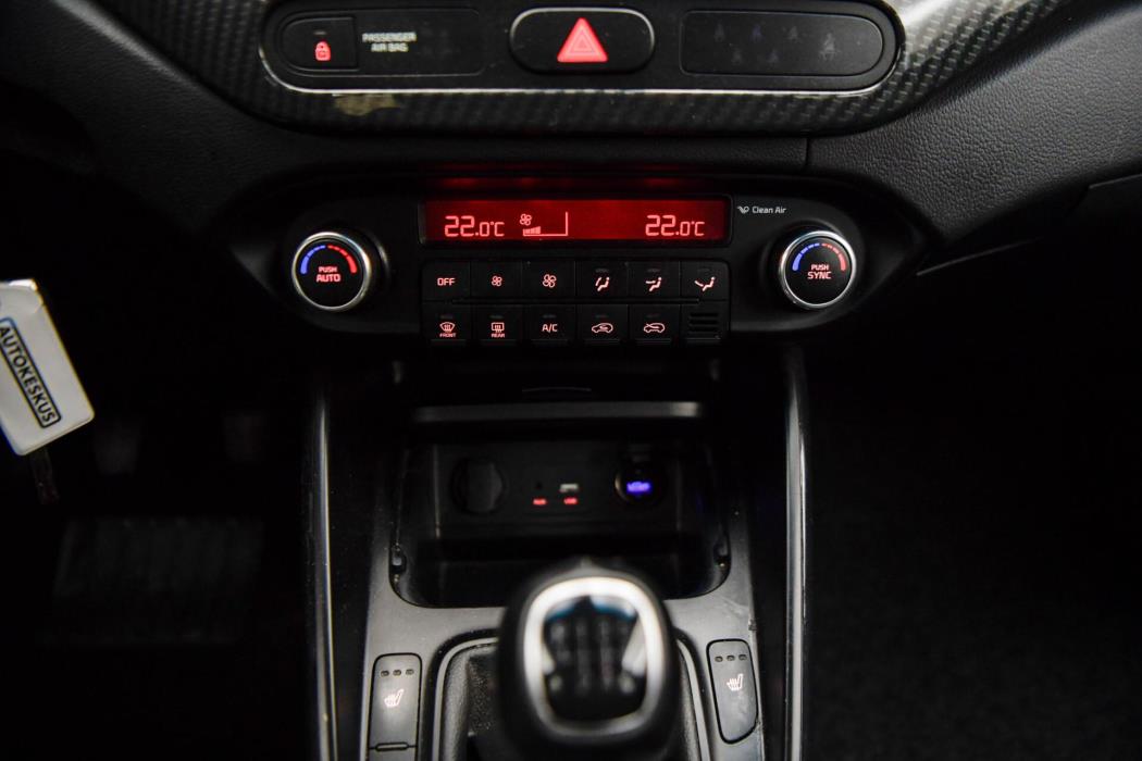 KIA Carens 2017