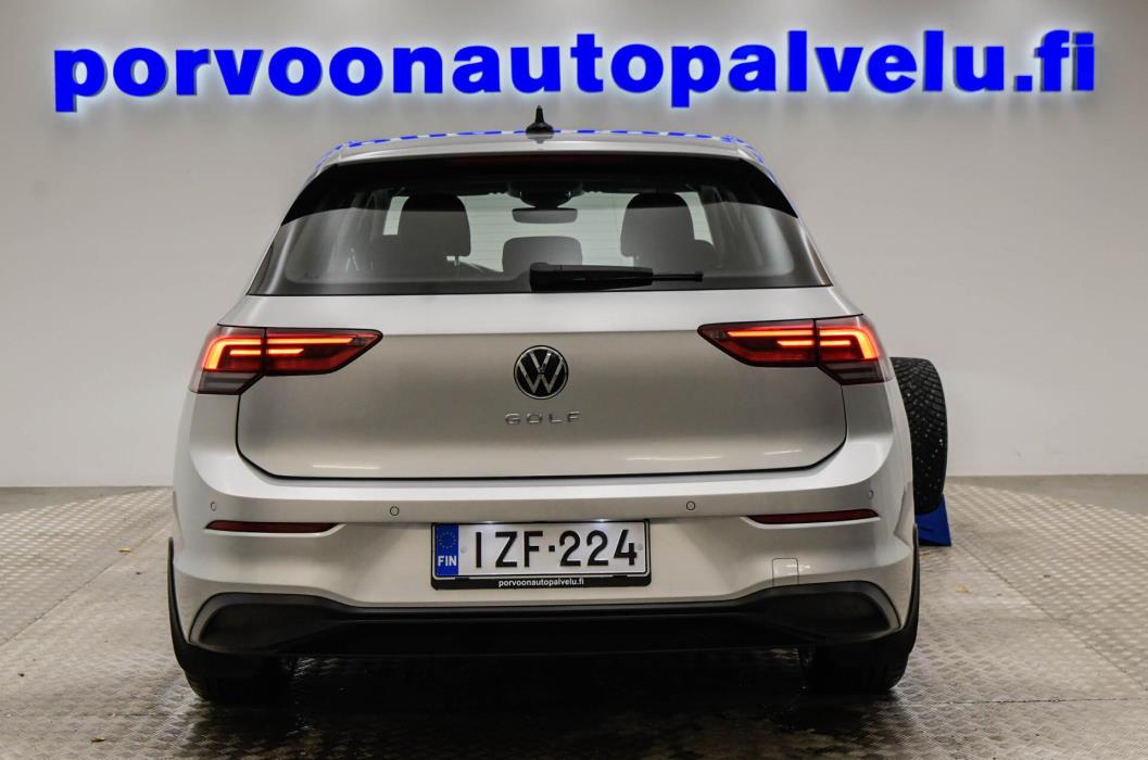 VOLKSWAGEN Golf 2021