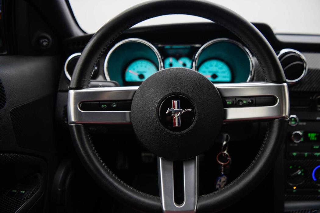 FORD Mustang 2008