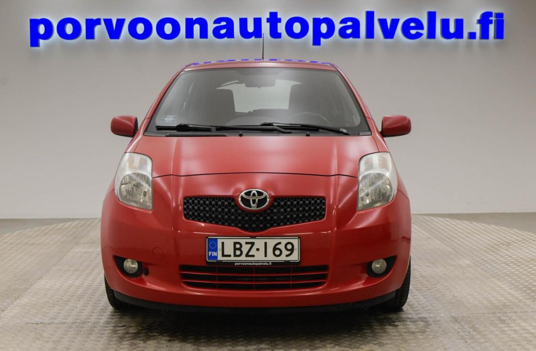 TOYOTA Yaris 2008