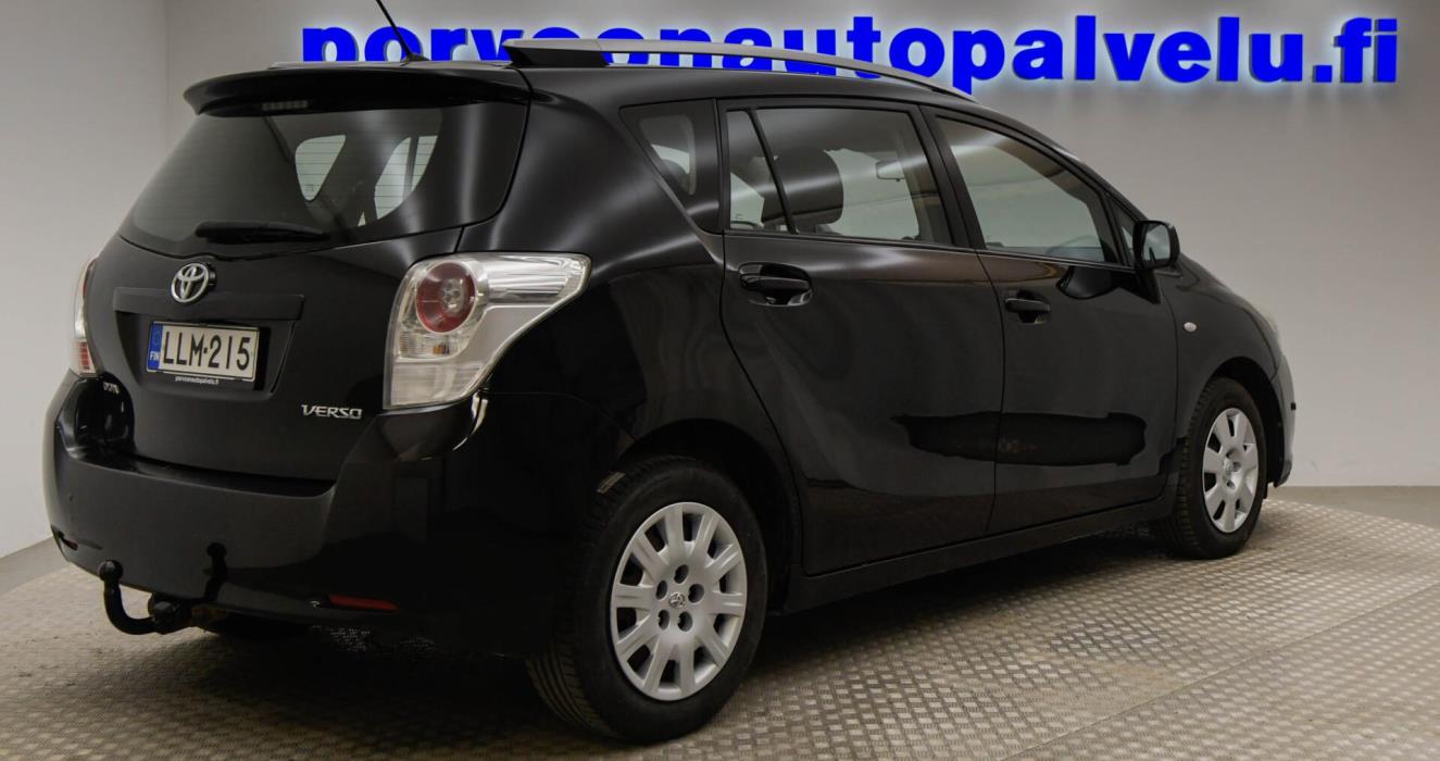 TOYOTA Verso 2010