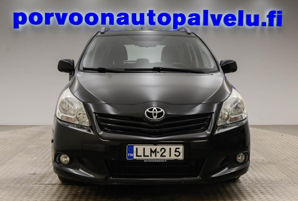 TOYOTA Verso 2010