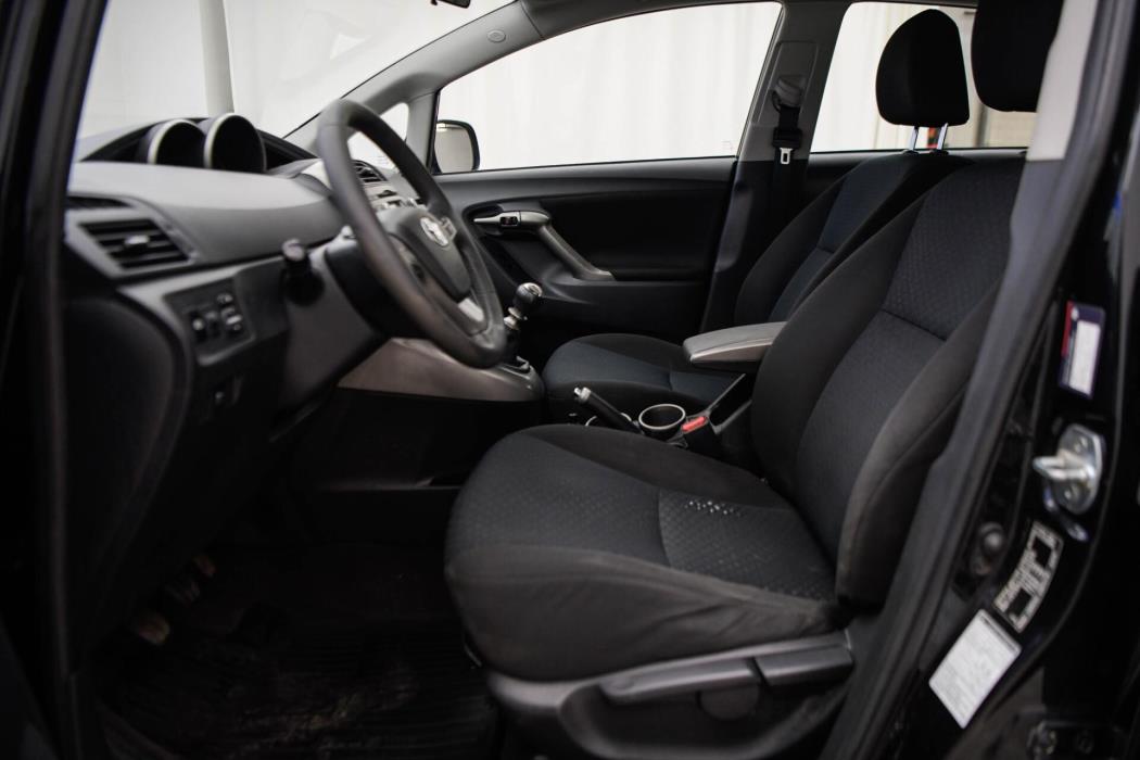 TOYOTA Verso 2010