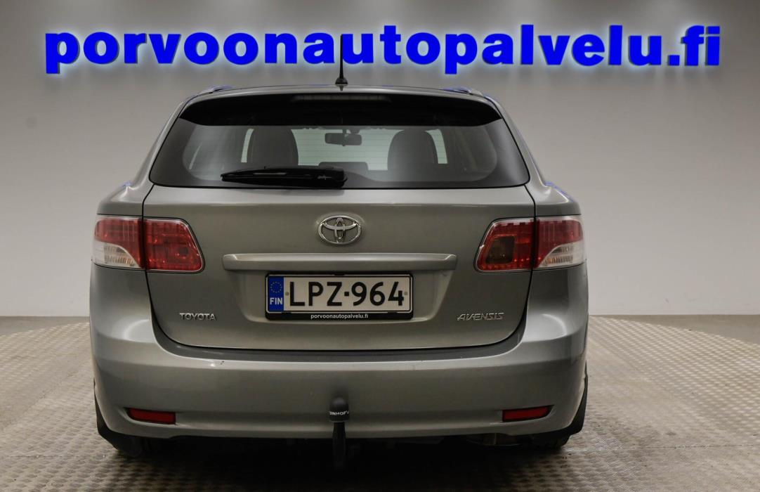 TOYOTA Avensis 2009