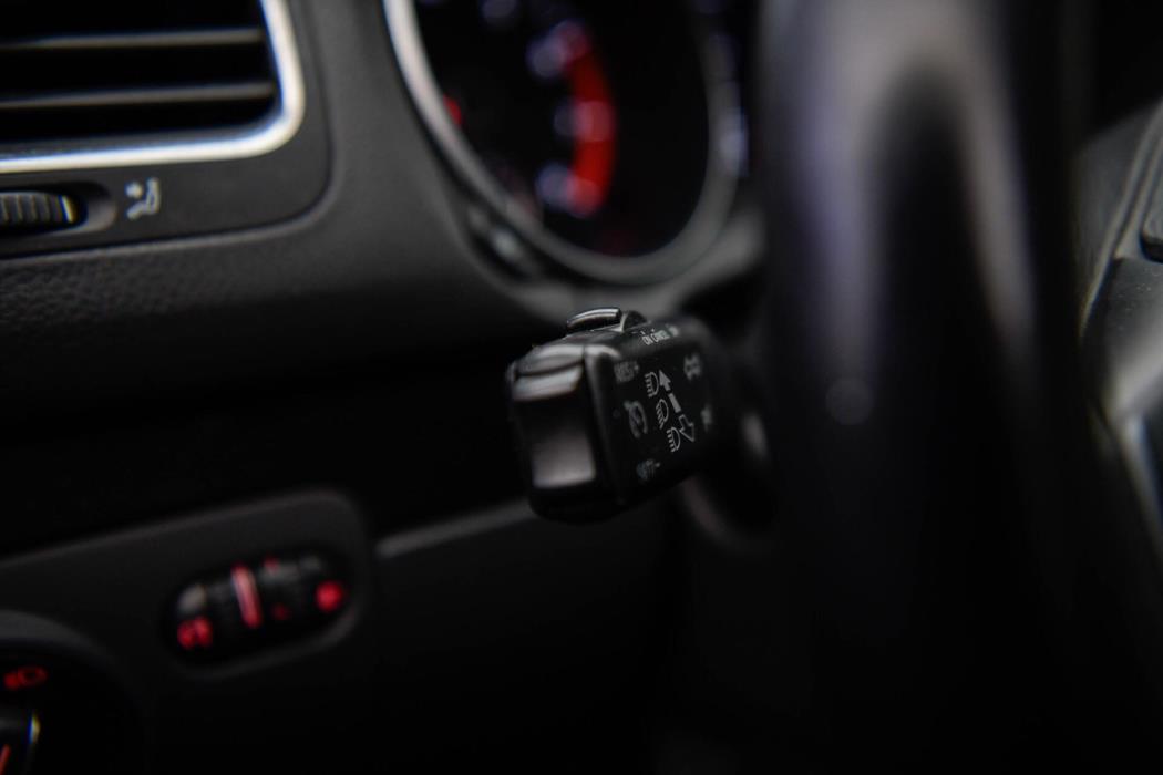 VOLKSWAGEN Golf 2010