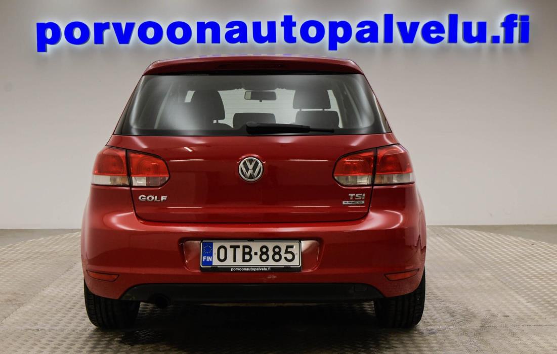 VOLKSWAGEN Golf 2010
