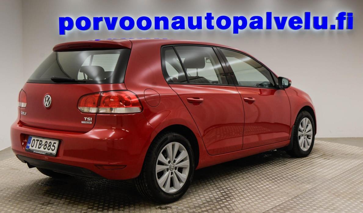VOLKSWAGEN Golf 2010