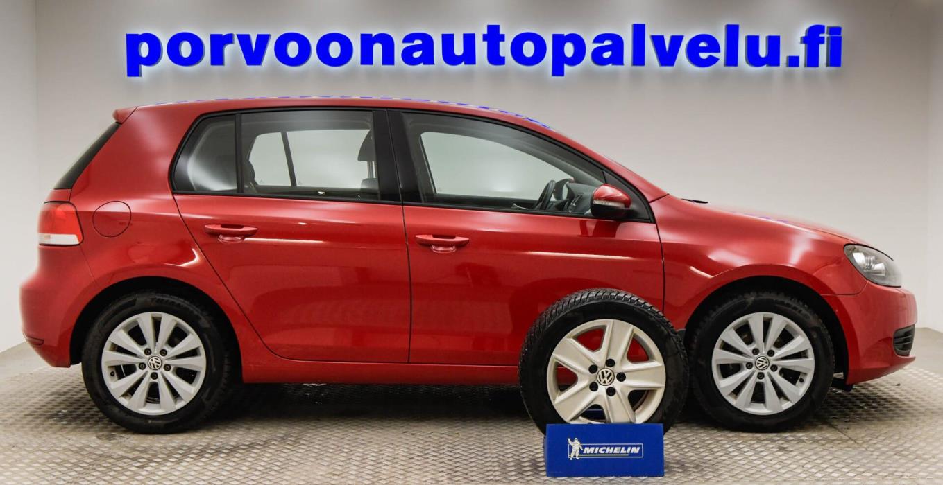 VOLKSWAGEN Golf 2010