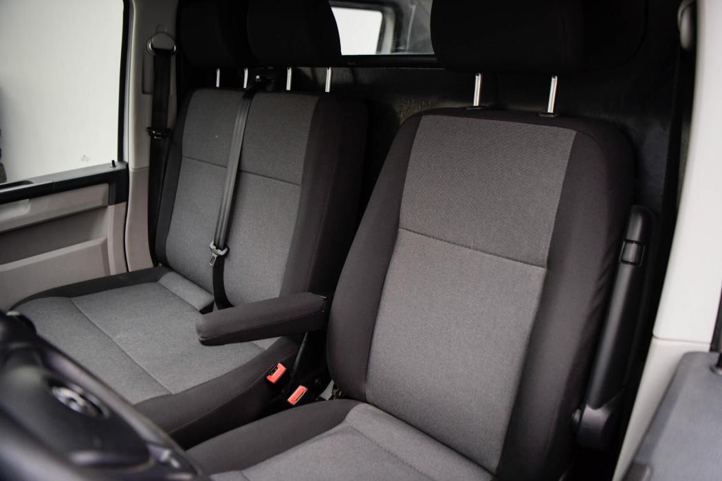 VOLKSWAGEN Transporter 2017