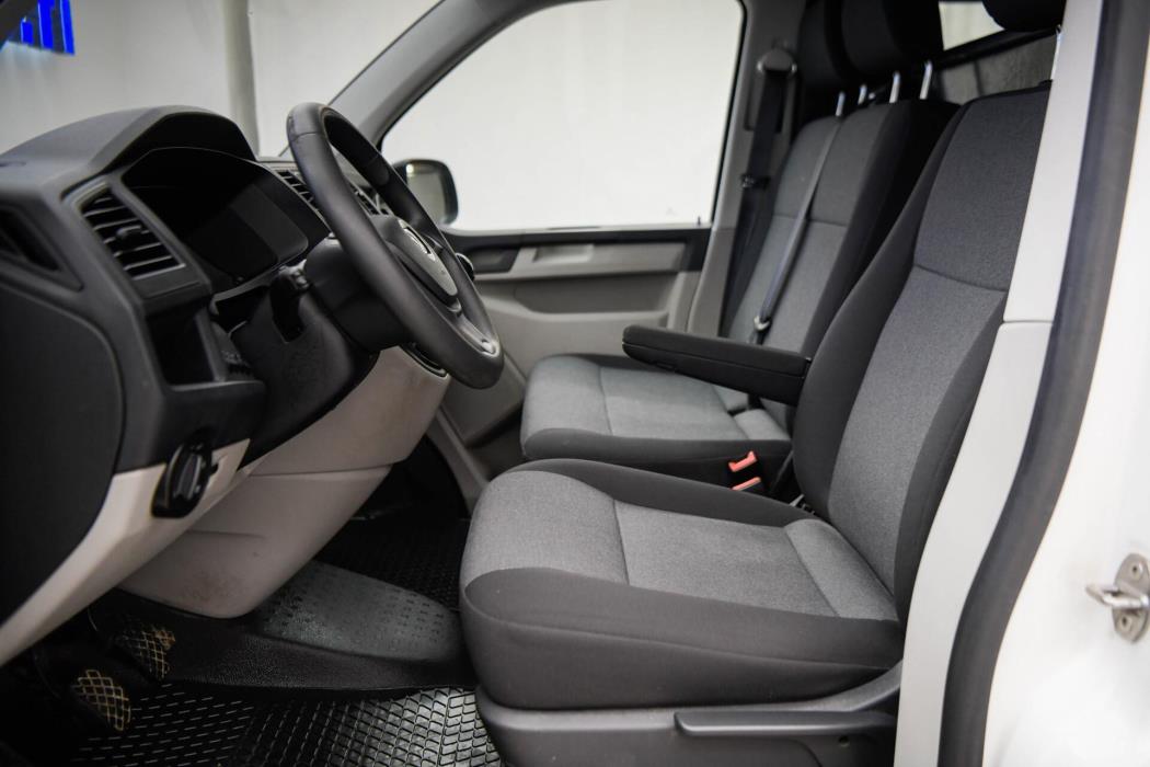 VOLKSWAGEN Transporter 2017