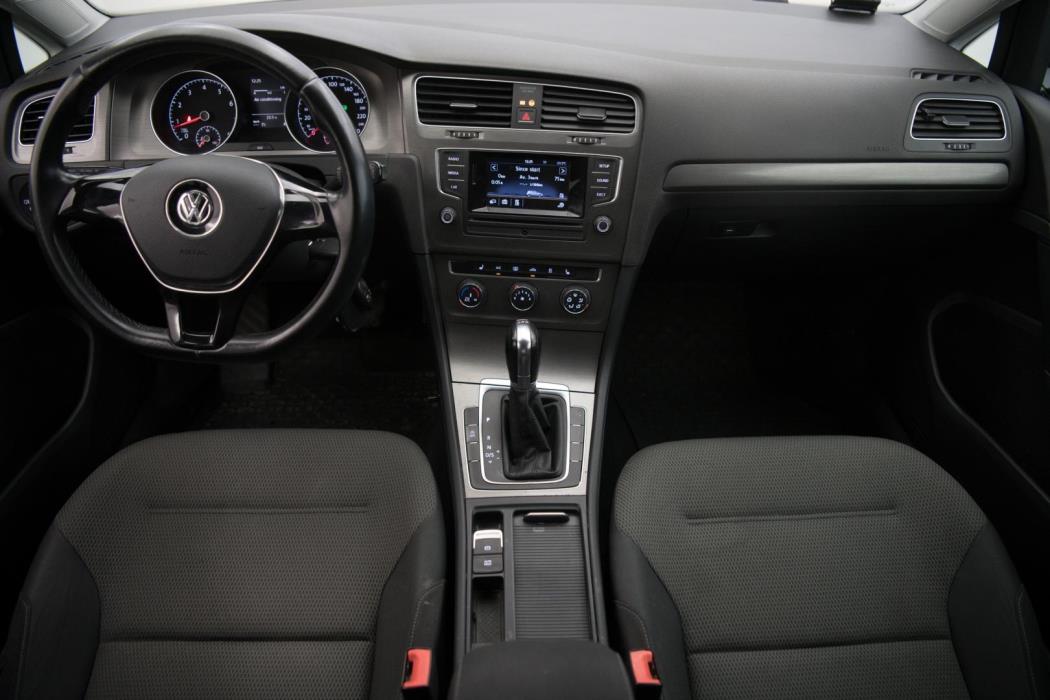 VOLKSWAGEN Golf 2013