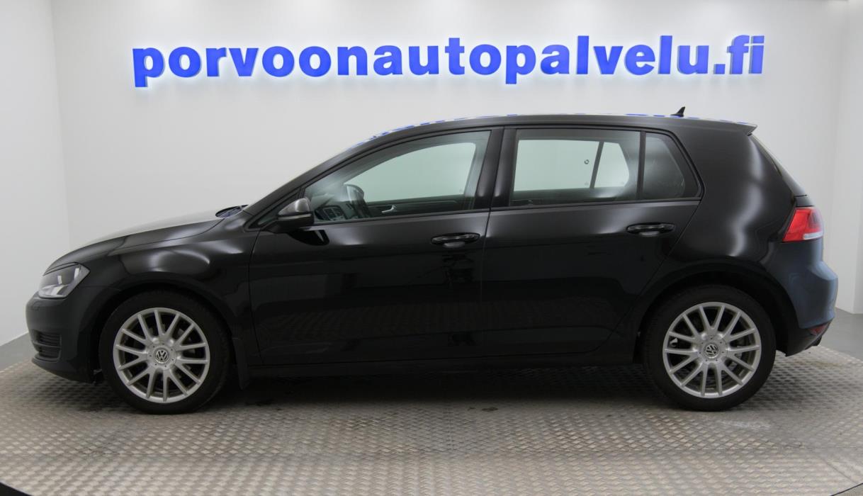 VOLKSWAGEN Golf 2013