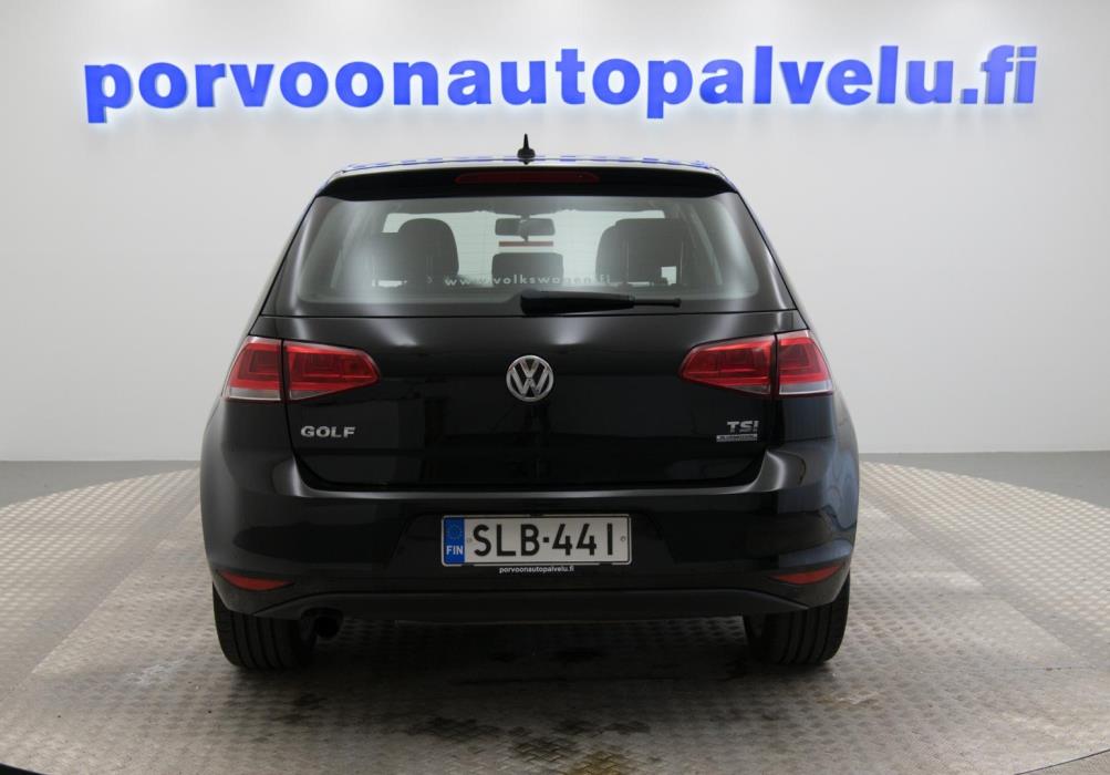VOLKSWAGEN Golf 2013