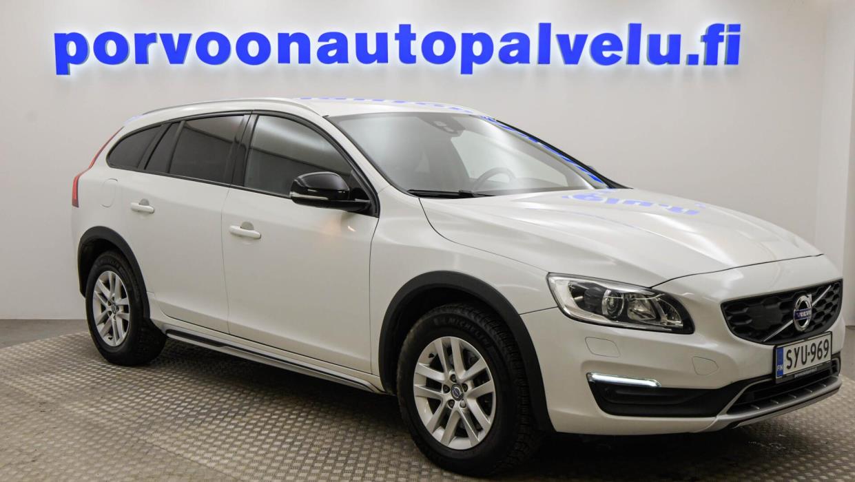 VOLVO V60 Cross Country 2016