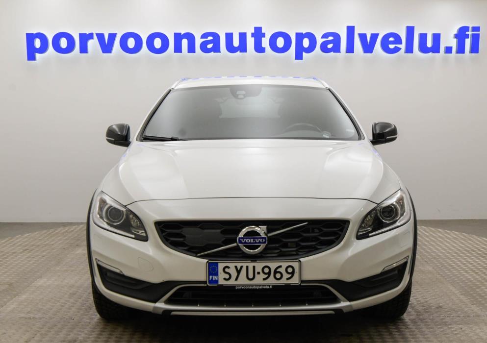 VOLVO V60 Cross Country 2016