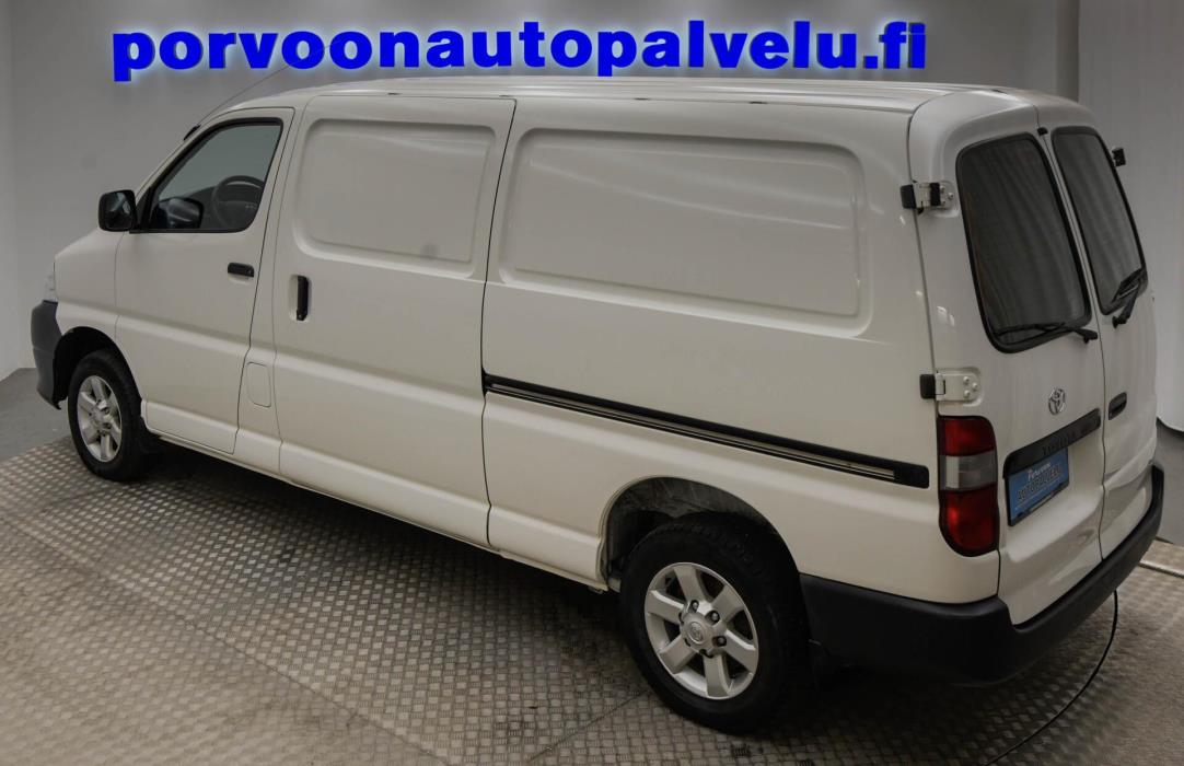 TOYOTA Hiace 2008