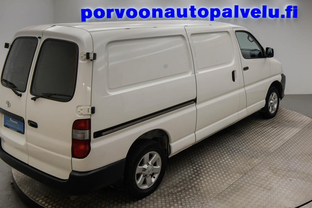 TOYOTA Hiace 2008