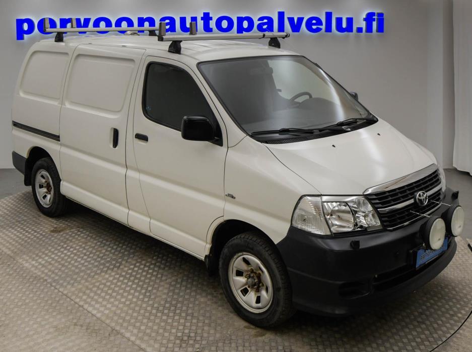 TOYOTA Hiace 2011