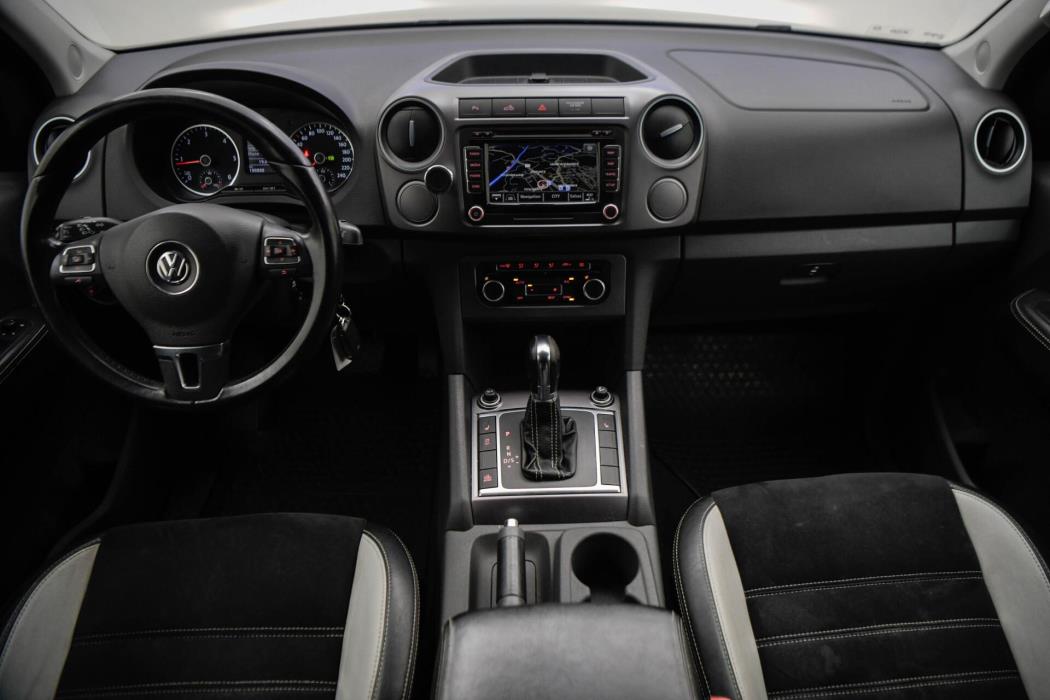VOLKSWAGEN Amarok 2014