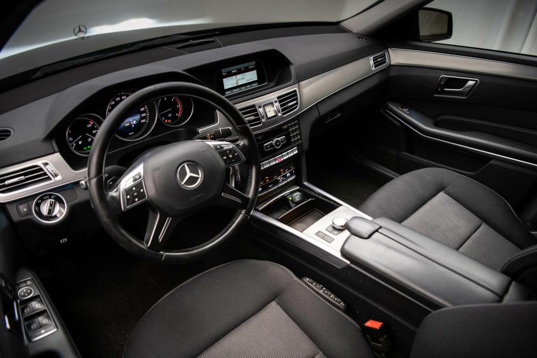 MERCEDES-BENZ E 2015