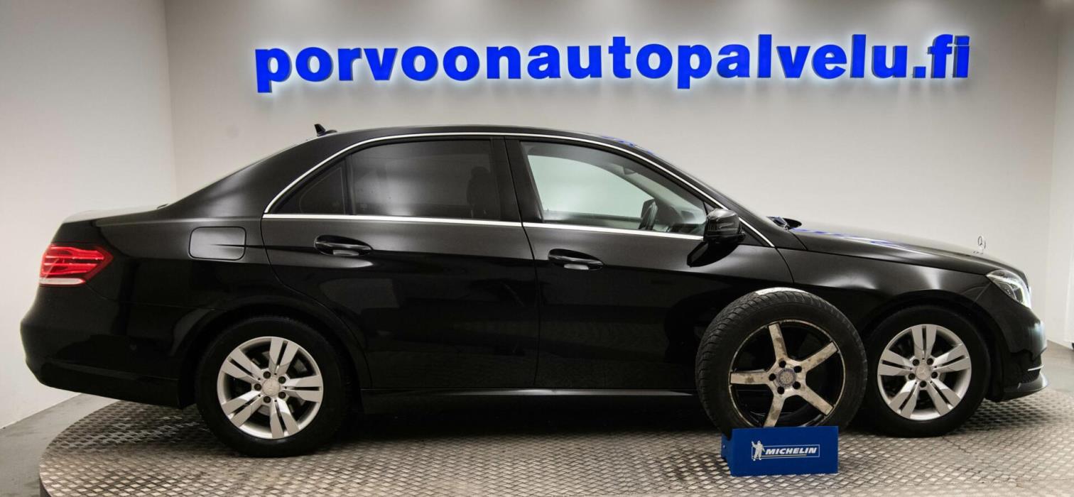 MERCEDES-BENZ E 2015